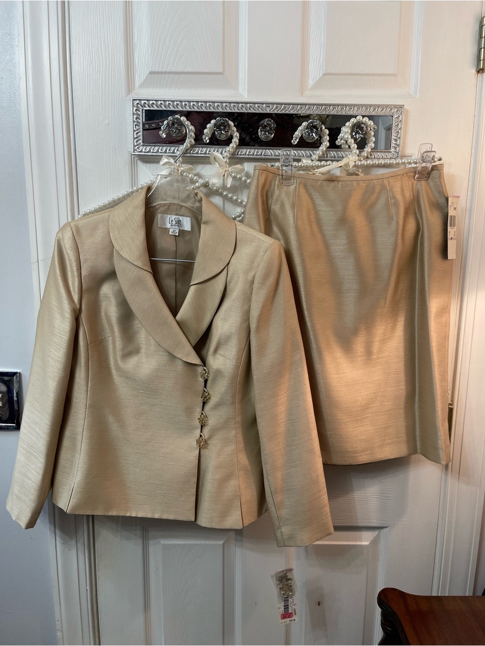Le Suit Gold Champagne Skirt Suit Jacket & Skirt
